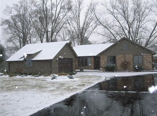 360 W Kerr Rd, Tipp City, OH 45371