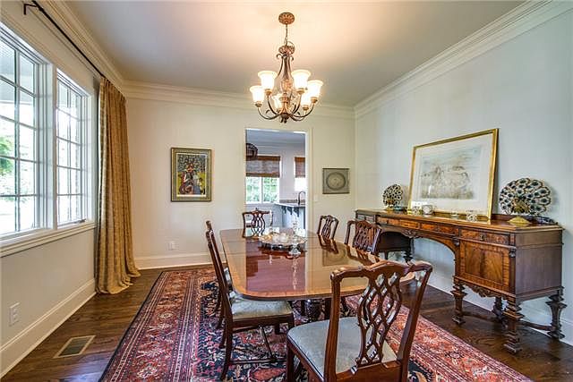 2nd image of 4002 Vailwood Dr
