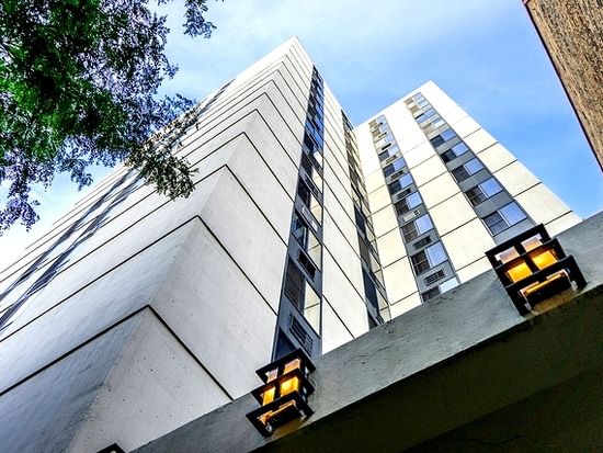 1339 N Dearborn St APT 4A, Chicago, IL 60610