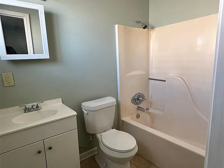 516 Holiday Dr #49 — Photo 18
