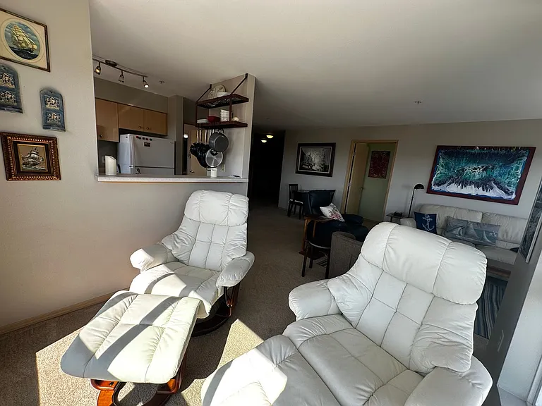 2818 Grand Ave #308 — Photo 22