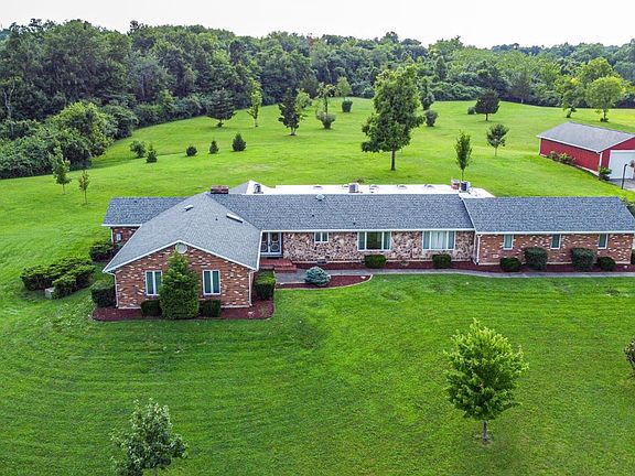 2nd image of 395 Rockford Dr