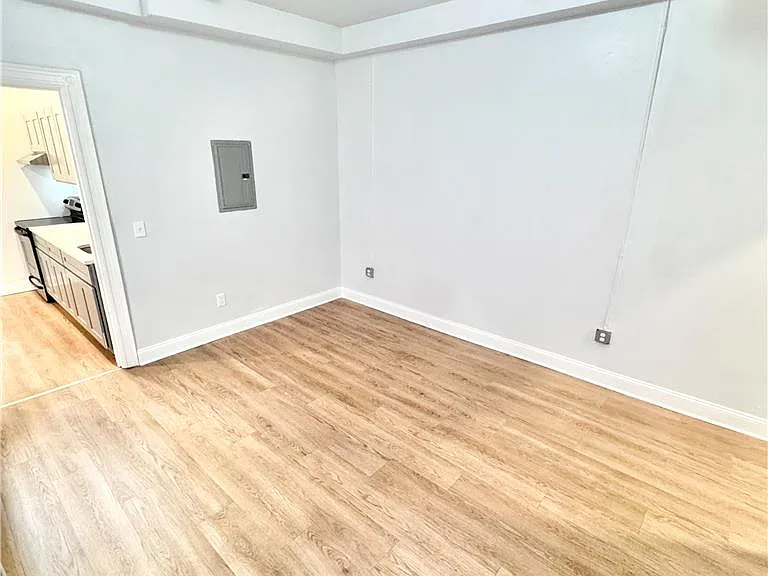 829 W Linden St #1 — Photo 2