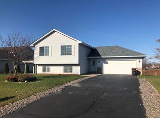 817 Buffalo Hills St, Buffalo, MN 55313