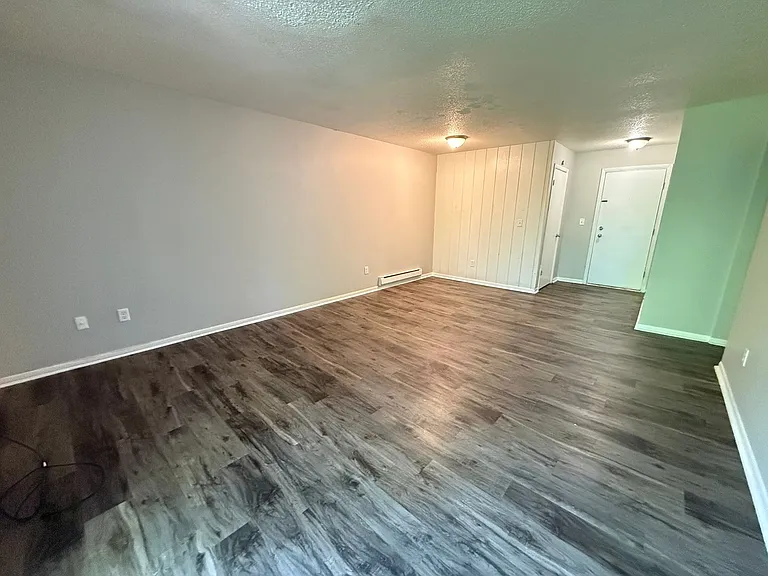 Executive House West — Photo 5