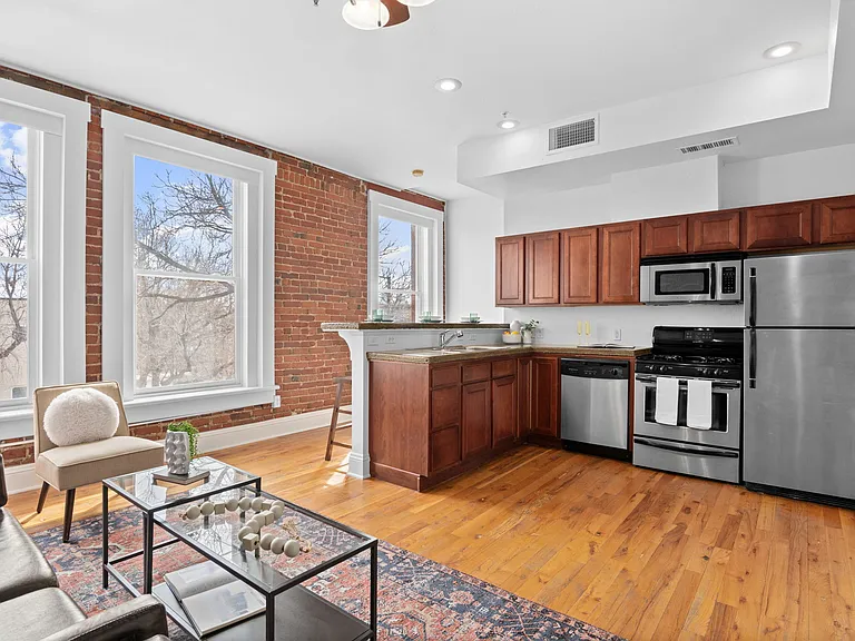 3211 N Zuni St #7 — Photo 10