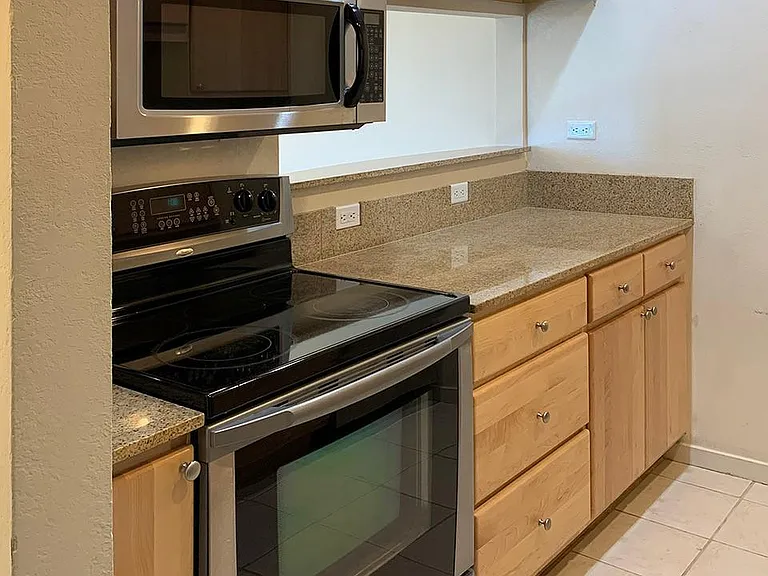 601 W San Mateo Rd #142 — Photo 7