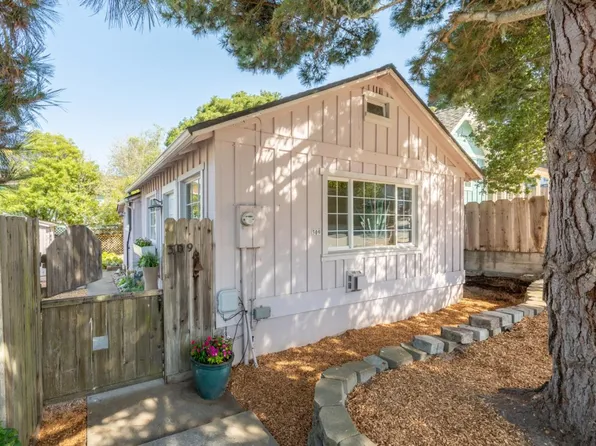 309 2nd St, Pacific Grove, CA 93950