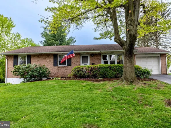 650 Dori Ln, Stowe, PA 19464