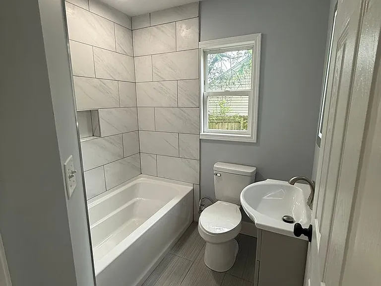 3913 Pine Ave SW — Photo 12