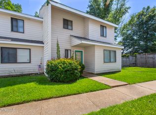 1017 Windrose Dr, Brandon, MS