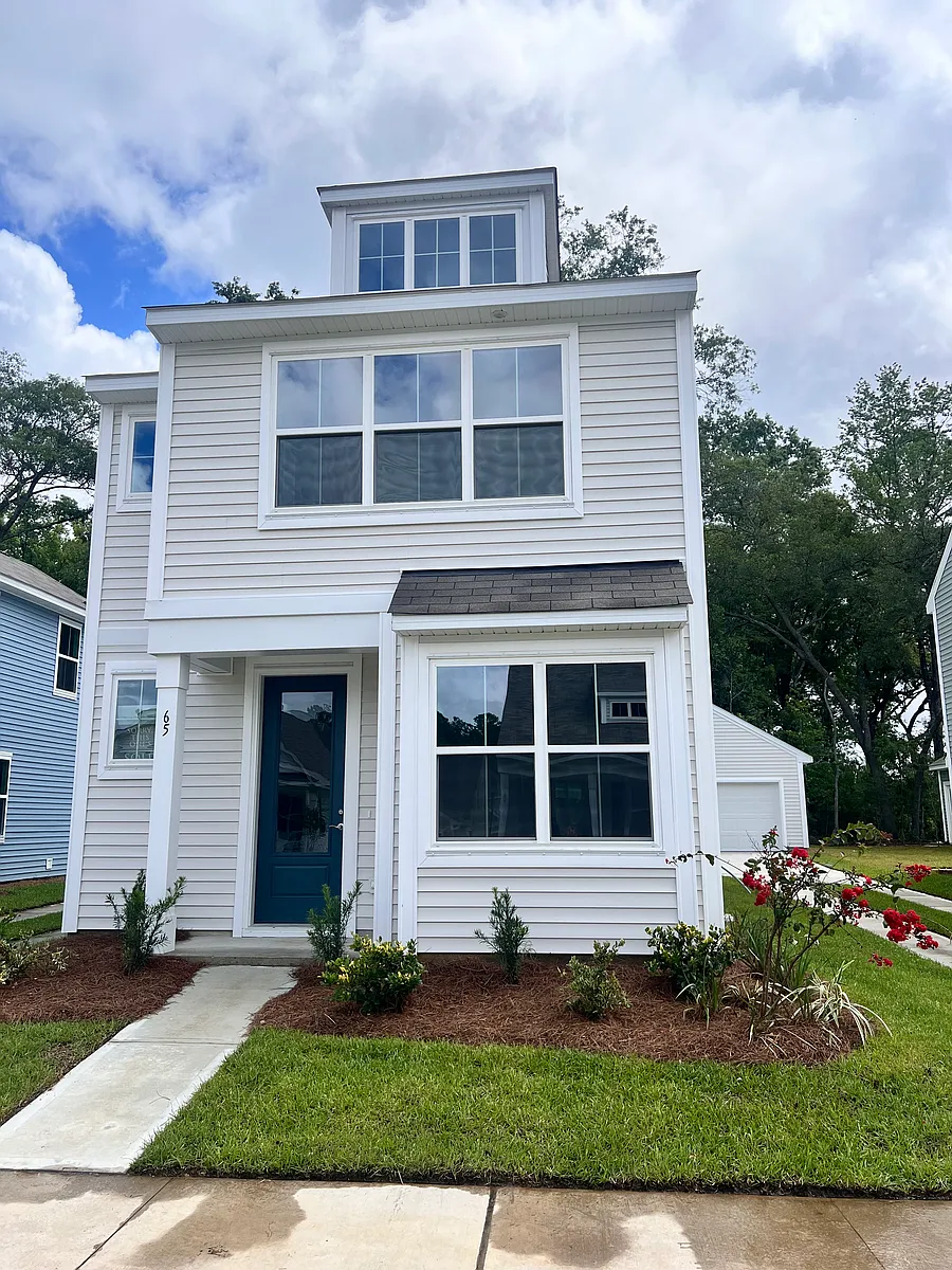 Building Photo - 65 Whispering Oaks Cir
