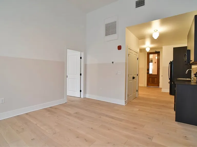 30 W Broad St #406 — Photo 9