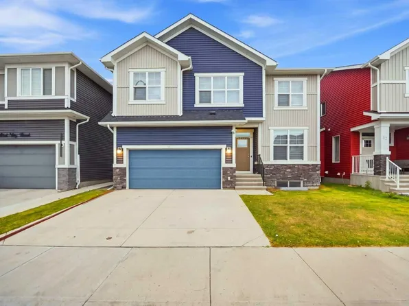 53 Red Sky Rd NE, Calgary, AB T3N 1R1