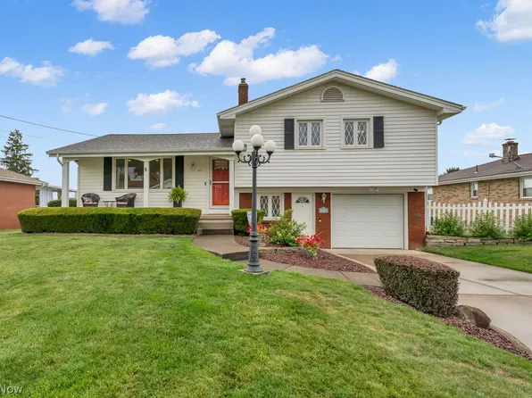 952 Krehl Ave, Girard, OH 44420