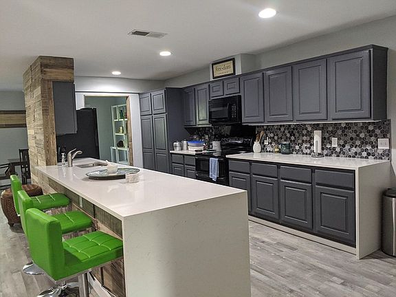 4th image of 305 Canyon Wren Dr