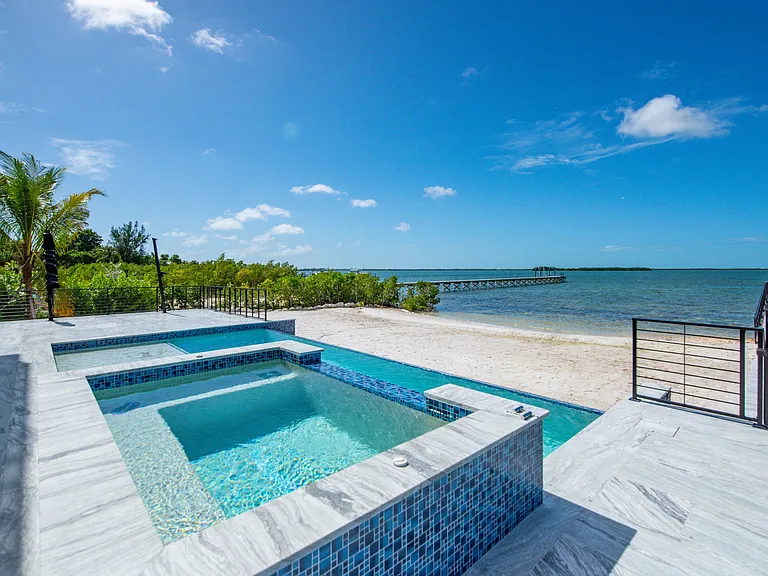 528 Bay Shore Dr — Photo 100