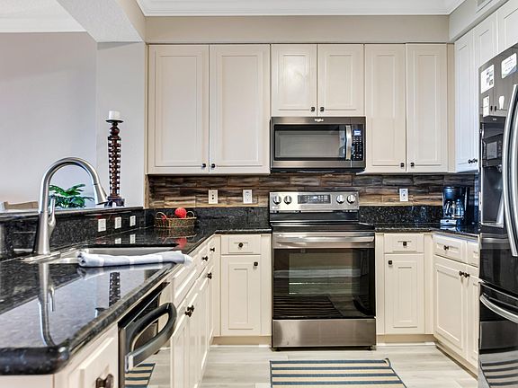 4th image of 60 Surfview Dr #208-1