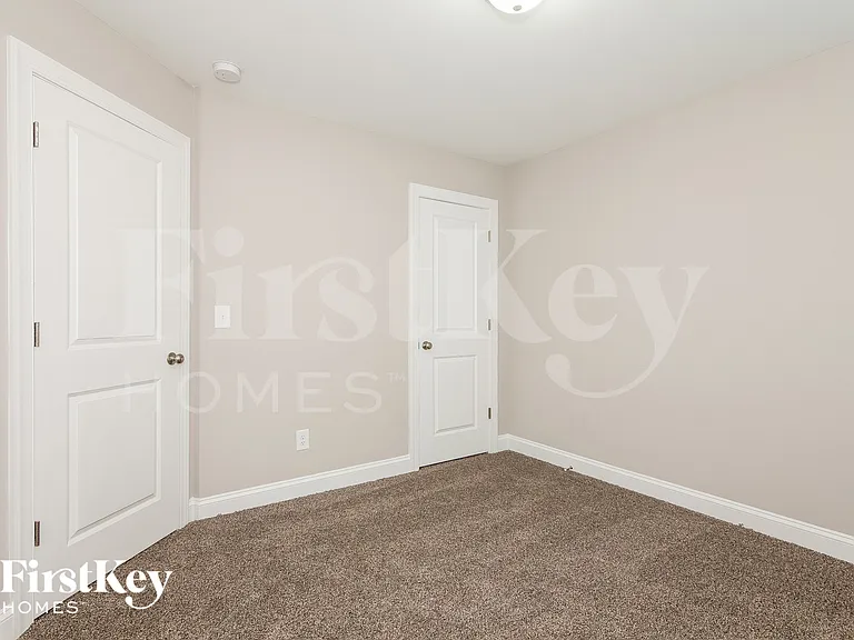 606 N Scruggs St — Photo 12
