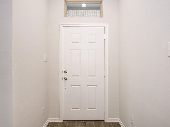 4th image of 9816 Mescalbean Blvd