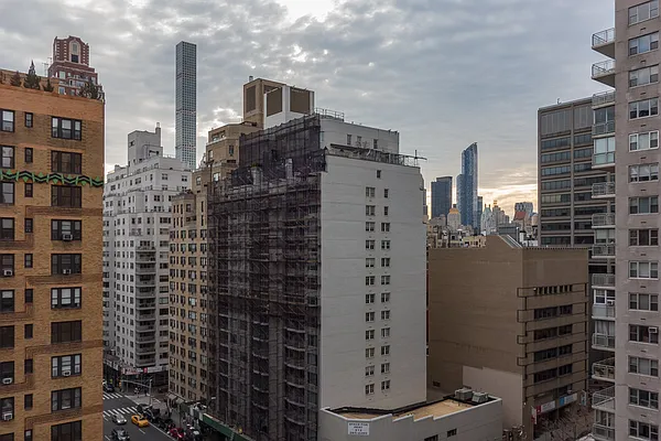 Sold by Stribling | media 27