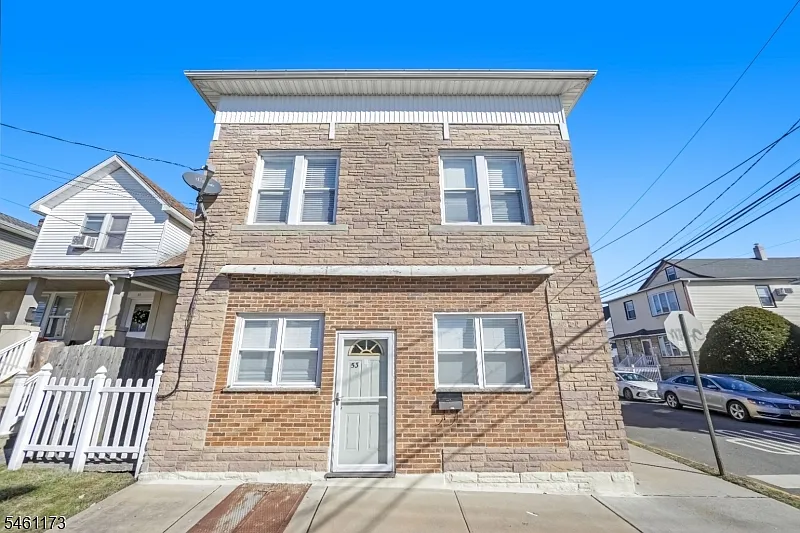 2 bed, 1.0 bath, $2,300 — Photo 1