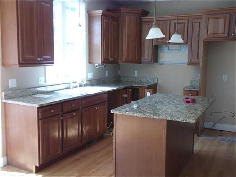 2nd image of 55 Falcon Ln