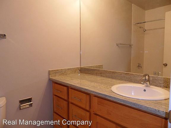 5th image of 168 Sickles Ave APT 4