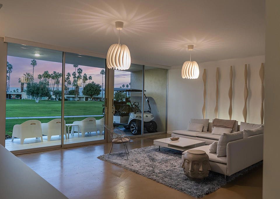 1st image of 407 Desert Lakes Dr
