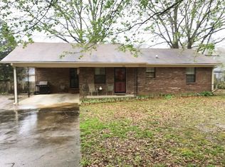 706 Blue Bonnet Rd, Bolivar, TN 38008