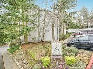 10522 NE 32nd Pl APT J-202, Bellevue, WA 98004