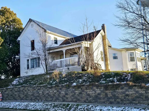 108 E Section St, Claypool, IN 46510