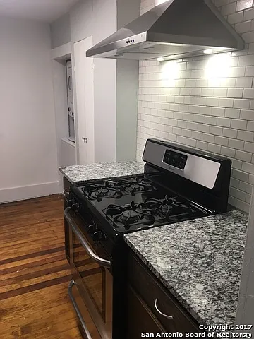 203 Devine St #1 — Photo 12
