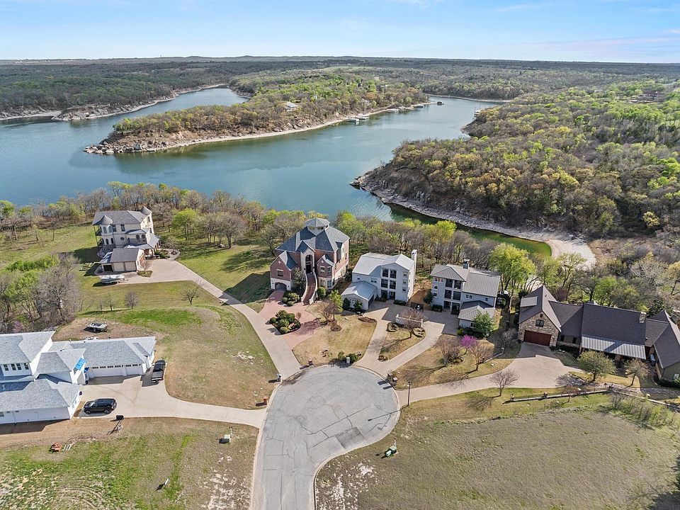 1st image of 181 Monarch Dr