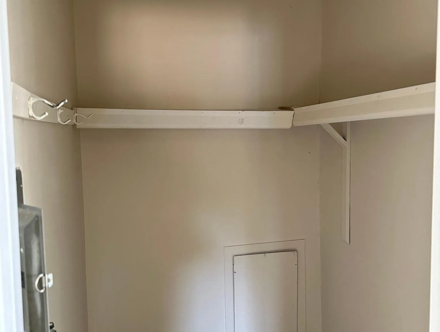 1 bed, $1,025 — Photo 4
