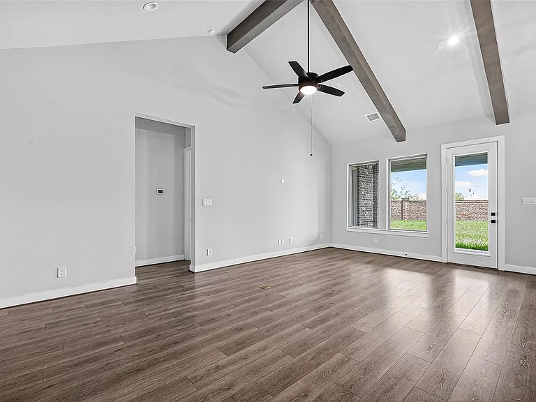2600 Golden Palms Ln — Photo 5