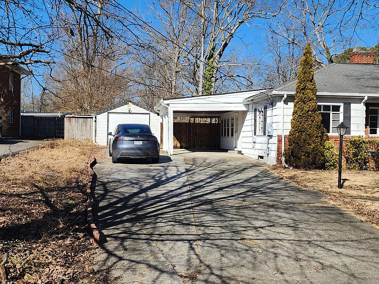 1520 Walnut Dr — Photo 3