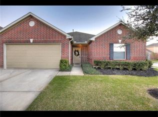 202 Landau Ct, Rosharon, TX 77583