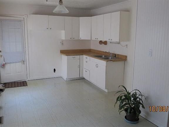 2nd image of 963 Dayton Ave