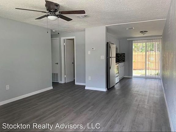 2nd image of 350 N Elm St #5