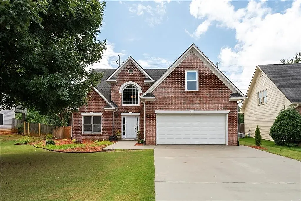 4 bed, 2.5 bath, 1914 sqft, $2,680 — Photo 1