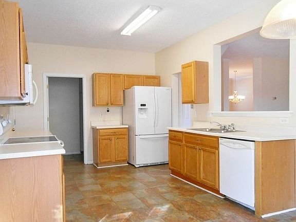 2nd image of 301 Park Grove Dr