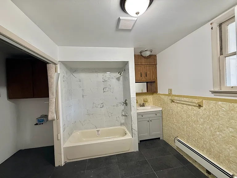 525 Harrison Ave #1 — Photo 8