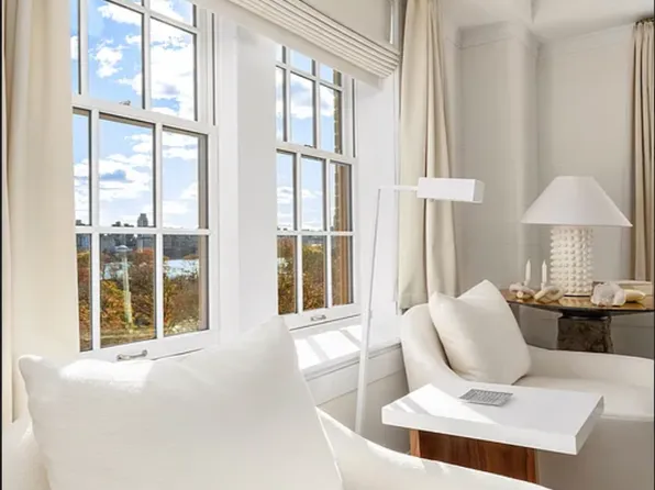 360 Central Park West image 9 of 22