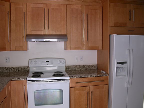 2nd image of 410 Jackson Ave
