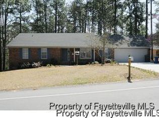 549 Hilliard Dr, Fayetteville, NC 28311