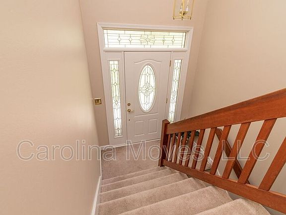 3rd image of 11 Timberlake Dr