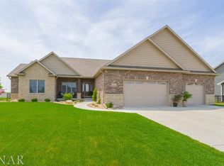 4013 Sutter Rd, Bloomington, IL 61705