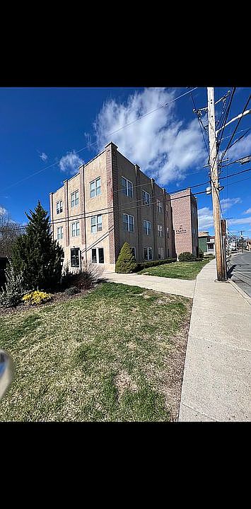 1st image of 145 W Main St