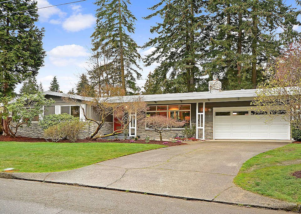1st image of 1647 151st Ave SE